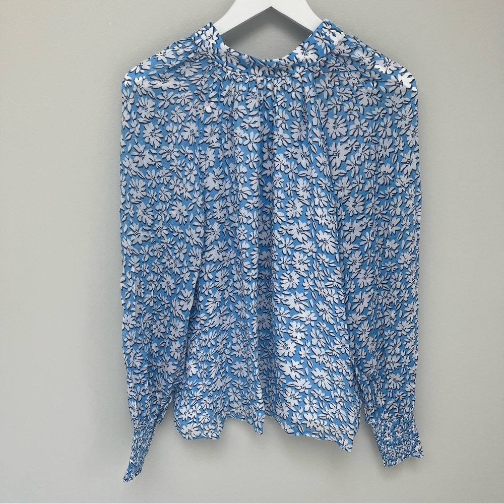 Lilly Pulitzer NWT Ellielynn Long Sleeve Top in Blue Palm Beach Petals, Size 2